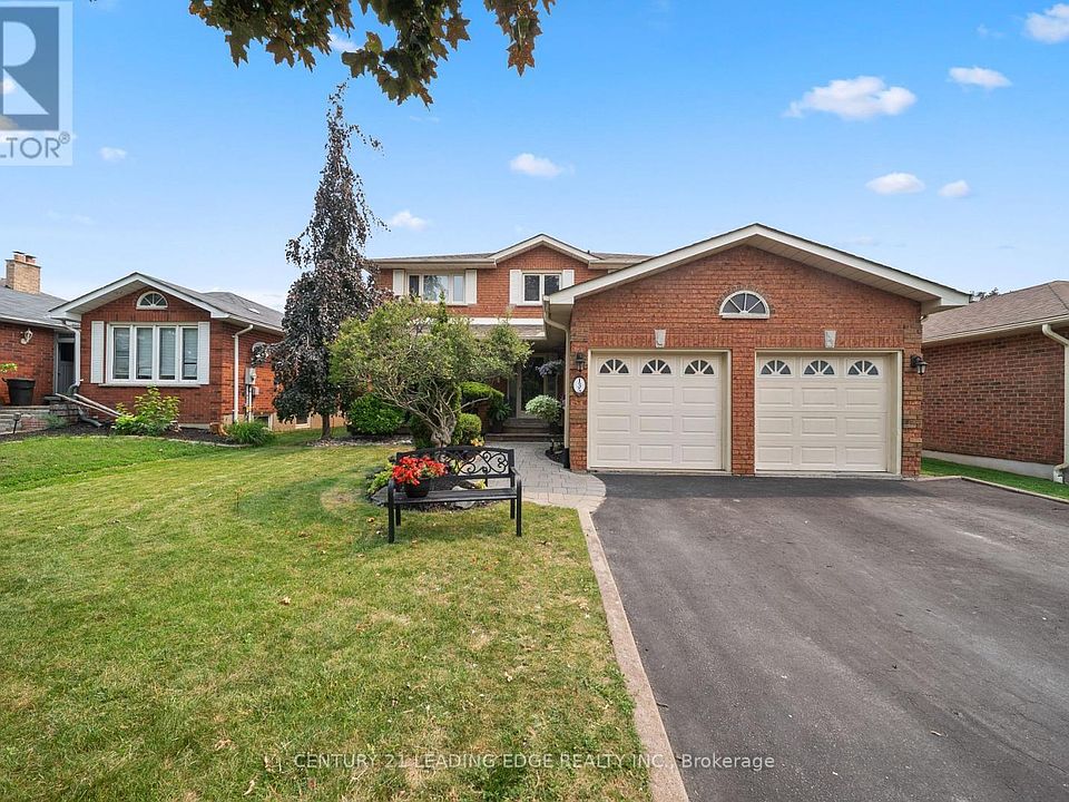 1st image of 135 Aspen Cres
