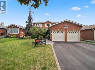 135 Aspen Cres, Whitchurch Stouffville, ON L4A5C8
