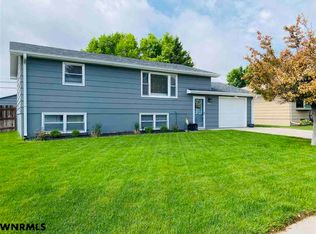 2665 Chateau Way, Gering, NE 69341