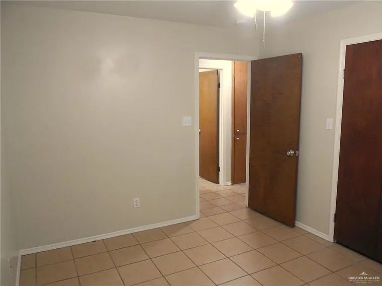 118 E Iris Ave — Photo 19