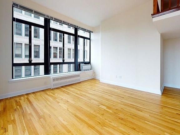 2nd image of 1 Astor Pl APT 8B