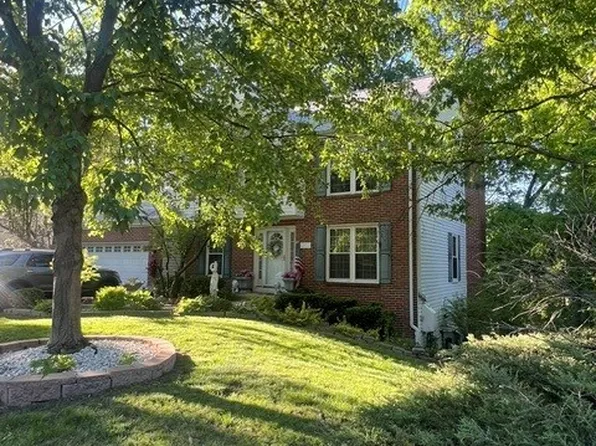 772 Red Oak Dr, Bartlett, IL 60103