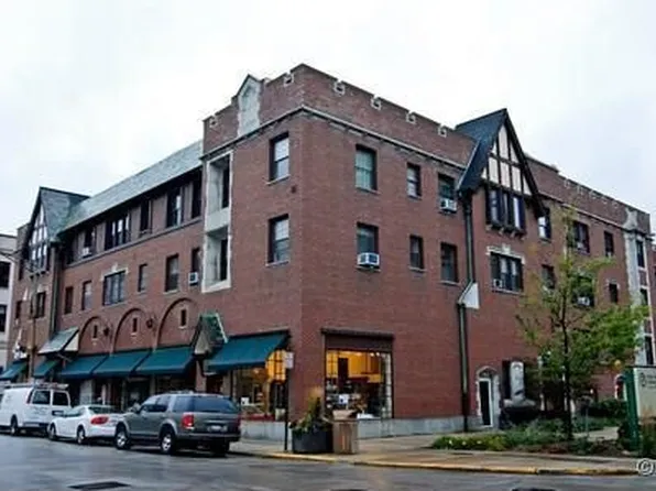 1103 Holly Ct Office 206, Oak Park, IL 60301