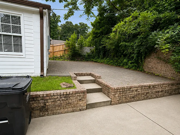 700 Warwick Rd — Photo 3