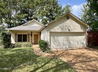313 Pelahatchie Shore Dr, Brandon, MS 39047