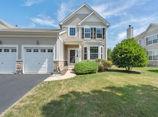15733 S Cove Cir, Plainfield, IL 60544