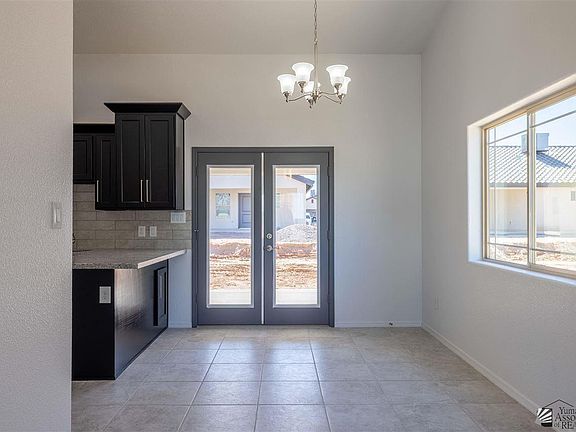 3rd image of 4631 E Los Olivos Dr