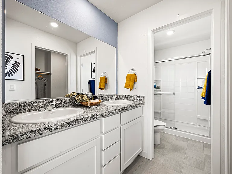 7773 Forestdale Way — Photo 12