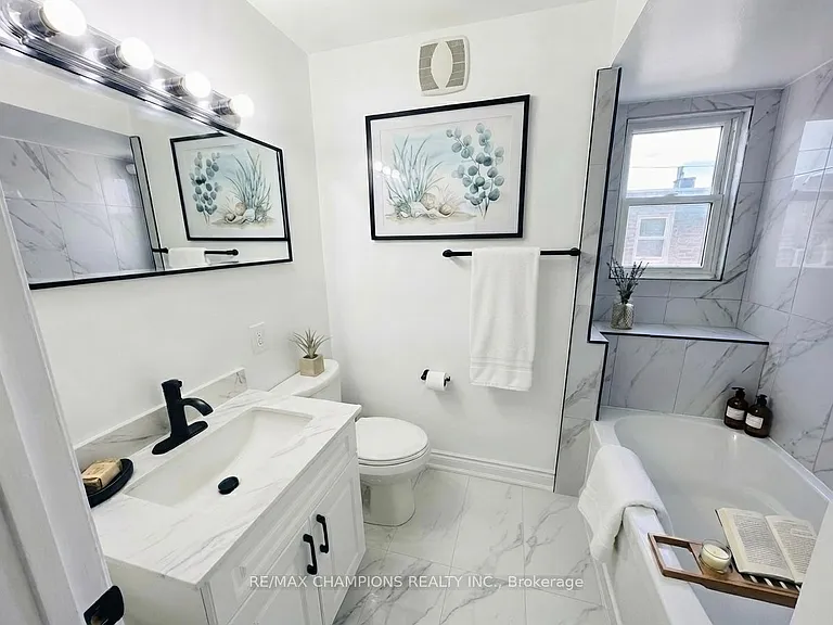 196 Caledonia Rd #2 — Photo 10