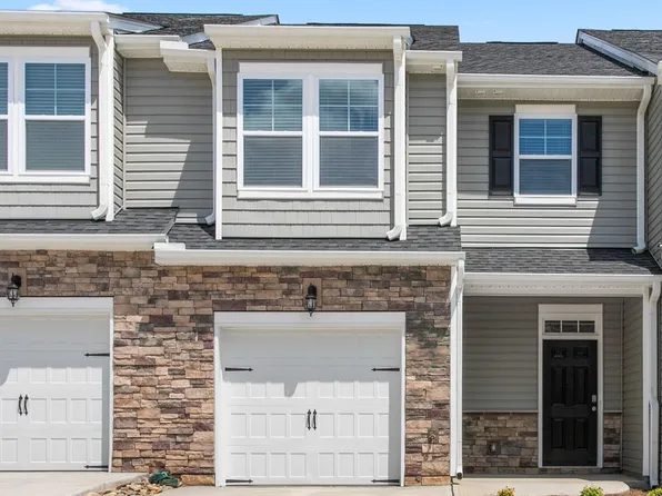 420 Kinneries Dr, Gibsonville, NC 27249