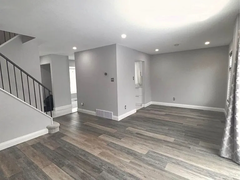 517 Apollo Way — Photo 2