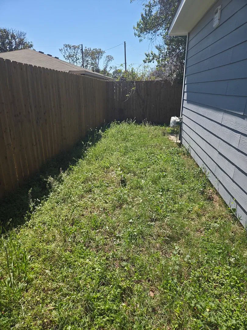 2719 Frazier St — Photo 4