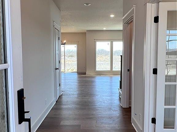 7th image of this home