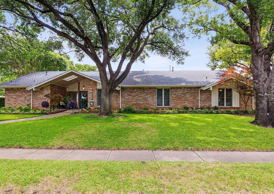 1st image of 12236 Snow White Dr