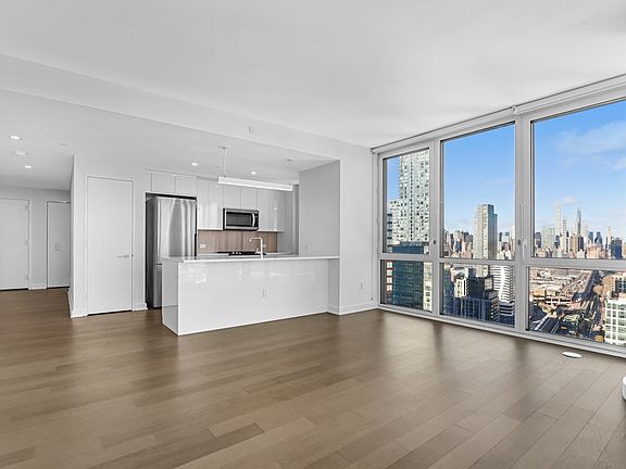 3rd image of 2922 Northern Blvd #2703B