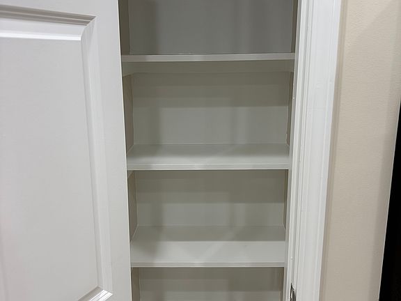 4th image of 2413 Kings Gate Ln
