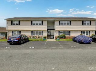 3 Michigan Dr APT A, Matawan, NJ 07747
