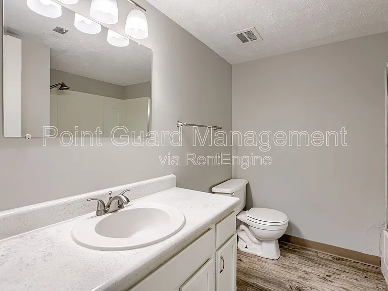Brent Village — Photo 45