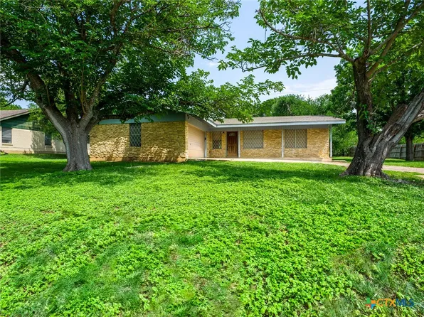 1107 Elm Ln, Marble Falls, TX 78654