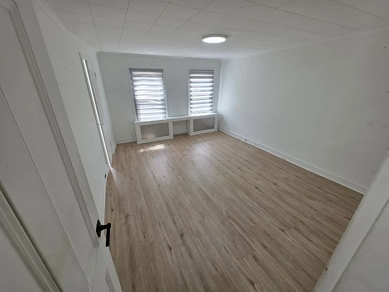 109 Grove St — Photo 14