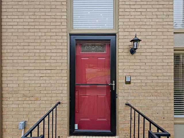 3 bed, 1710 sqft, $1,850 — Photo 2