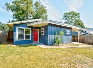 940 Prescott St, Kerrville, TX 78028