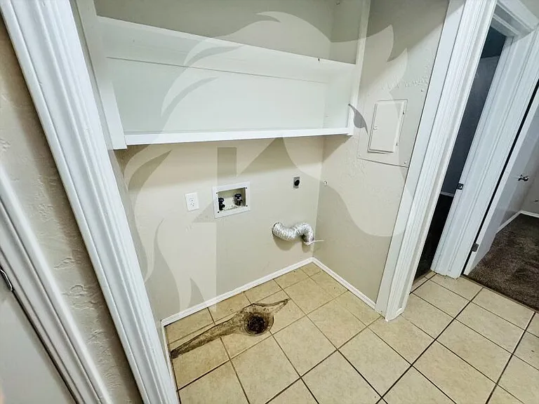 2505 Madison Ave #10 — Photo 6