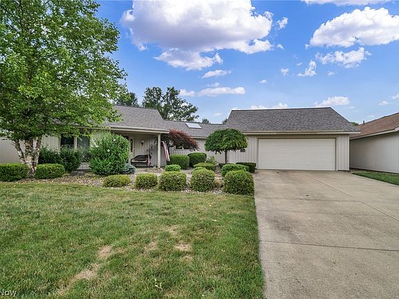 3rd image of 32668 Deerspring Ct