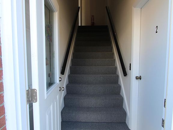 2nd image of 123 Highland Ave Unit 3