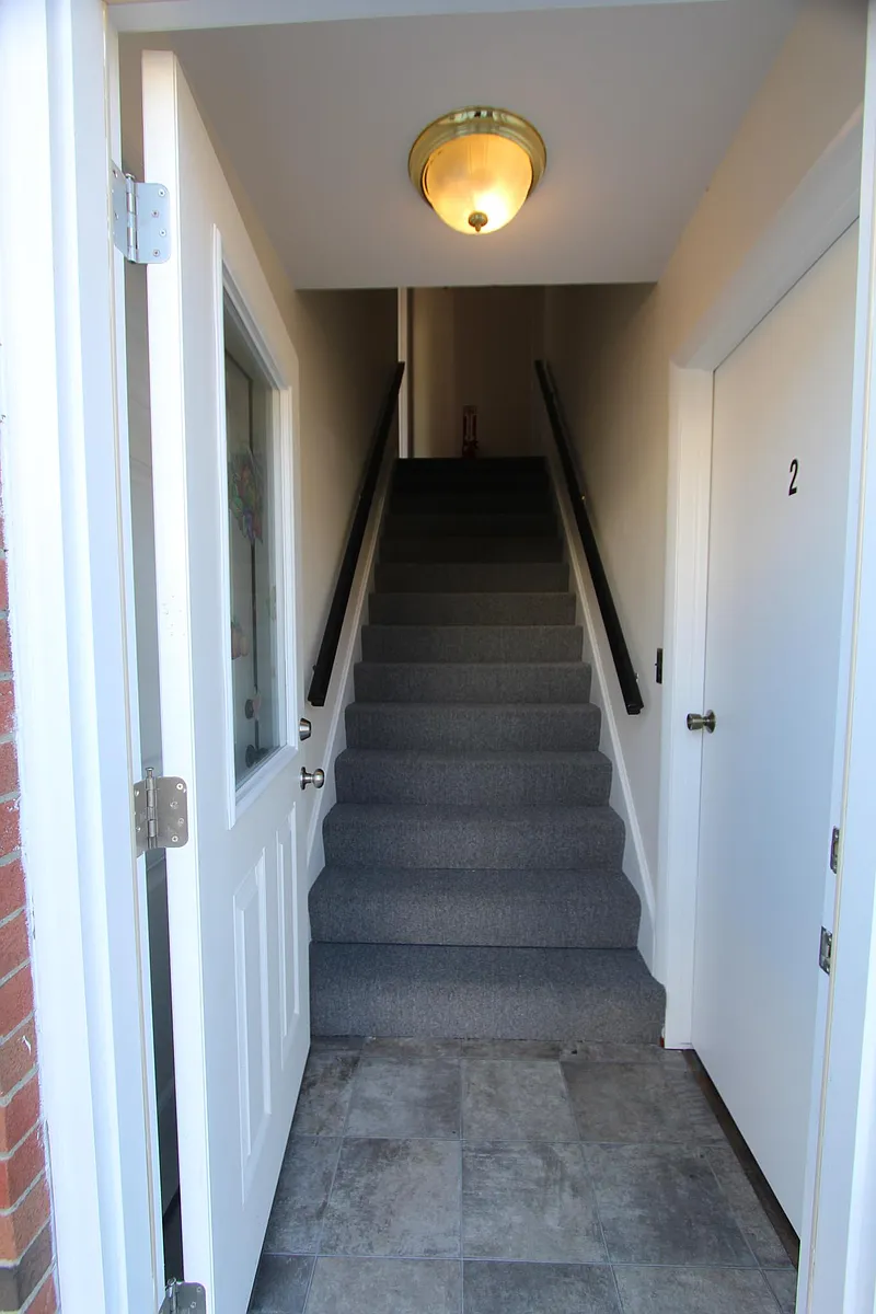 Building Photo - 123 Highland Ave #3