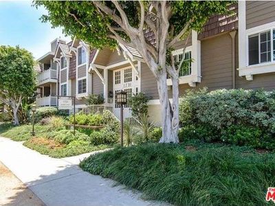 1731 Barry Ave APT 107, Los Angeles, CA, 90025