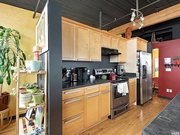 2nd image of 1255 Broad St #509
