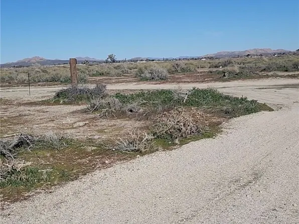 0 Vic Ave N #R, Palmdale, CA 93591