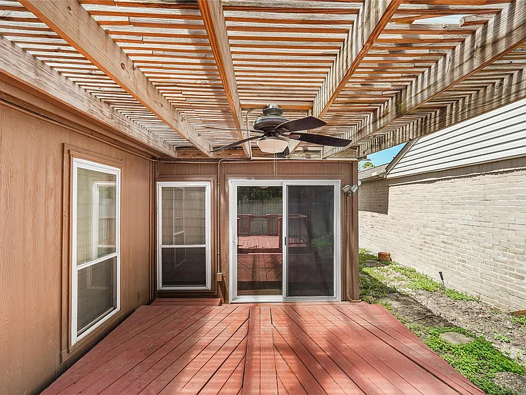 1516 Beaconshire Rd — Photo 27