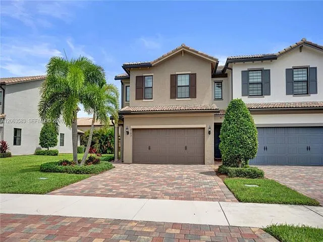 8193 Cinch Way