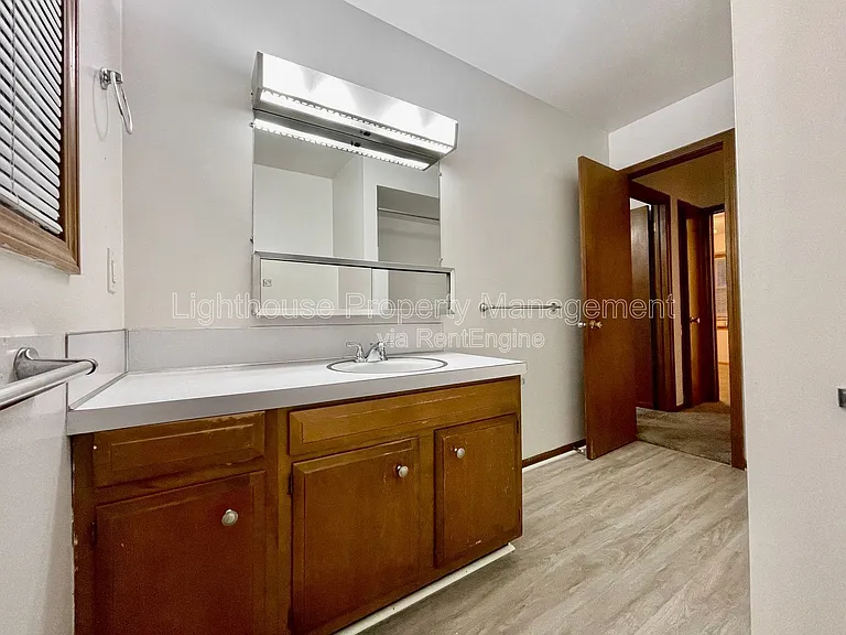 1348 Carriage Hill Dr SE — Photo 9