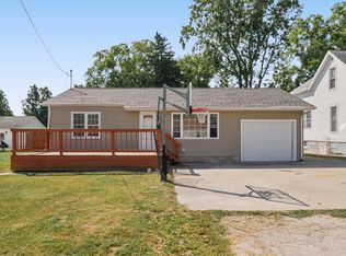 605 E Daggy St, Tuscola, IL 61953