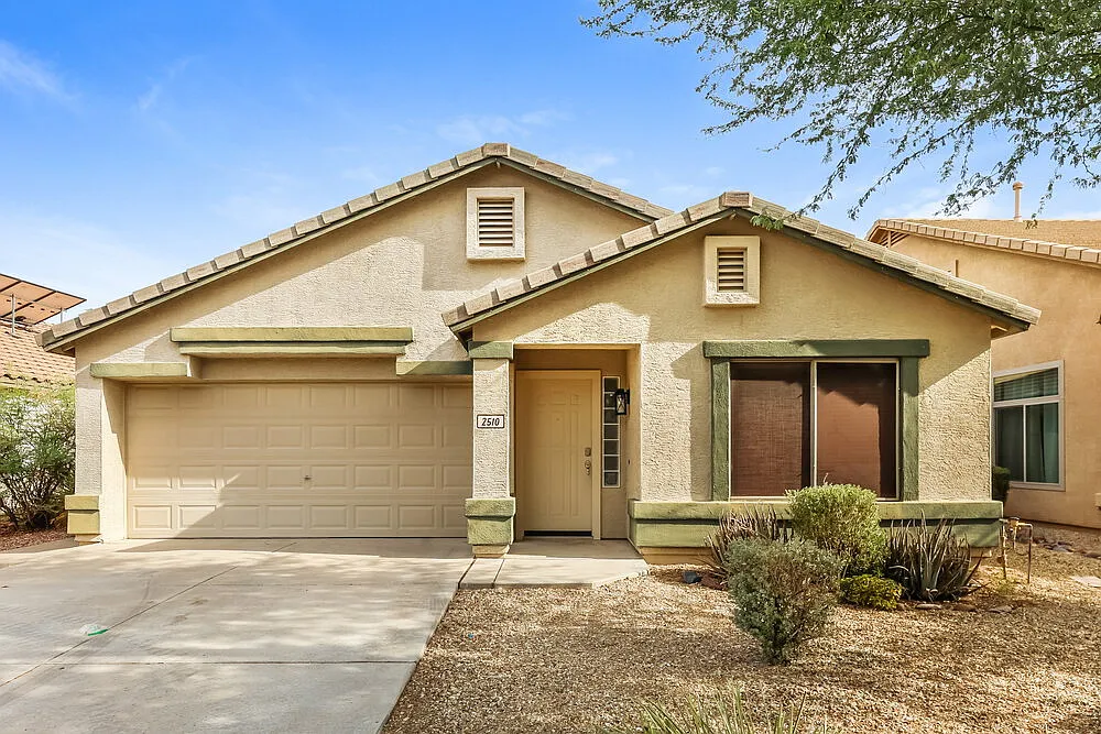 3 bed, 2.0 bath, 1522 sqft, $2,255 — Photo 1