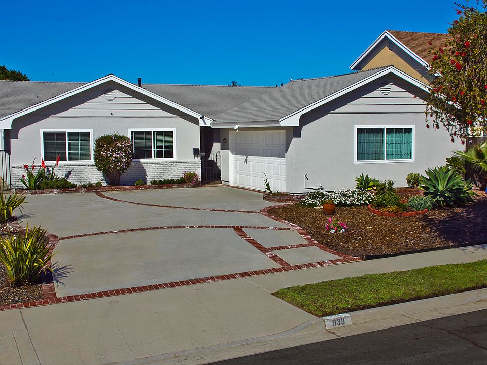 1st image of 939 Calgary Ave