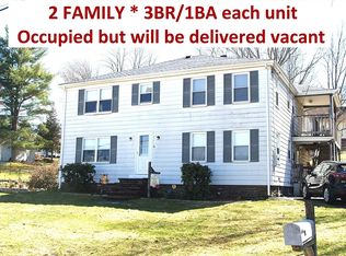 20 Golf St, Southbridge, MA 01550