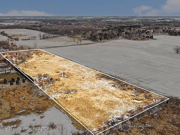 5th image of 3511 W Maple Rapids Rd