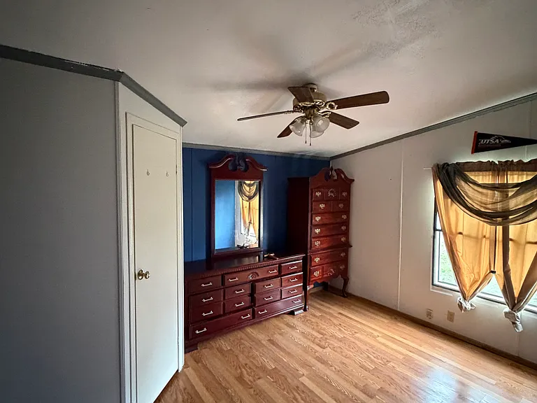306 County Road 4722 — Photo 5