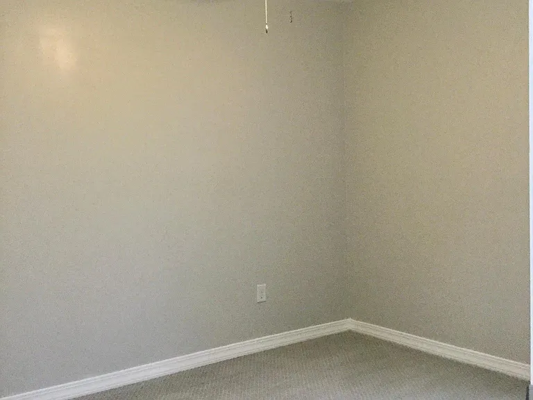 270 Hillcrest Rd #301 — Photo 12