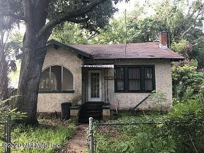 2nd image of 2302 Gilmore St
