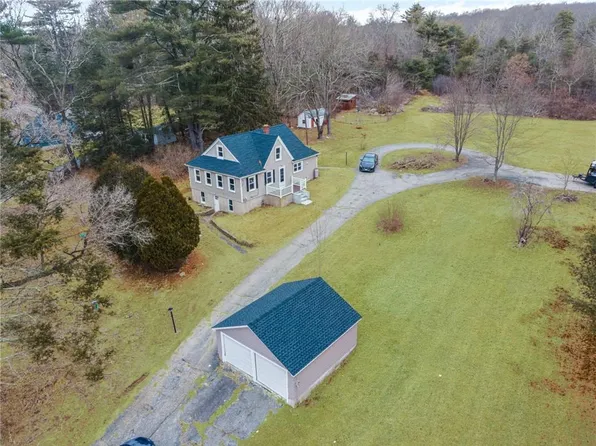 1883 Flat River Rd, Coventry, RI 02816