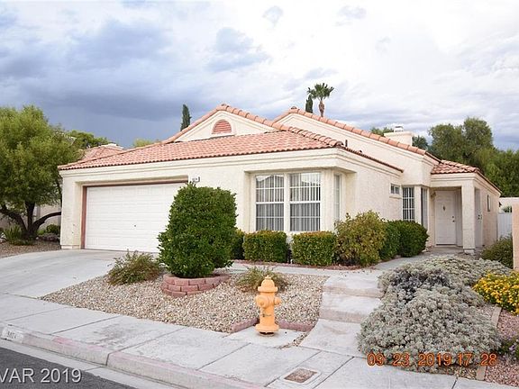 3rd image of 9824 Russett Wood Cir
