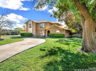 631 Rio St, Uvalde, TX 78801