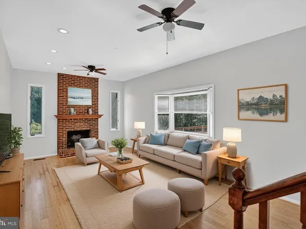 2605 Magdalene Acres Pl, Waldorf, MD 20603