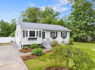 6 Karen Ave, Medway, MA 02053