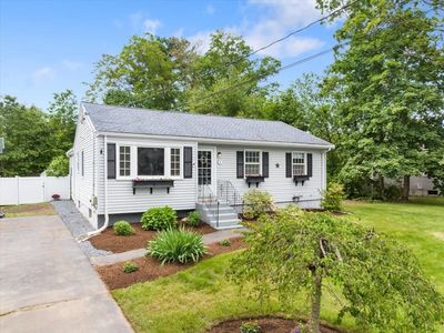 6 Karen Ave, Medway, MA, 02053